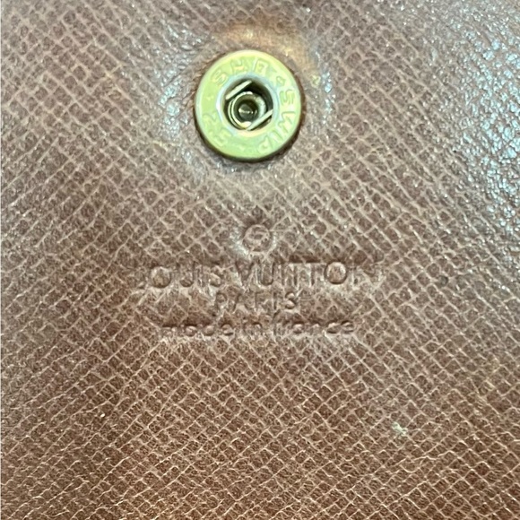 Authentic Vintage Louis Vuitton Monogram Bifold Wallet on Chain. - Picture 6 of 14